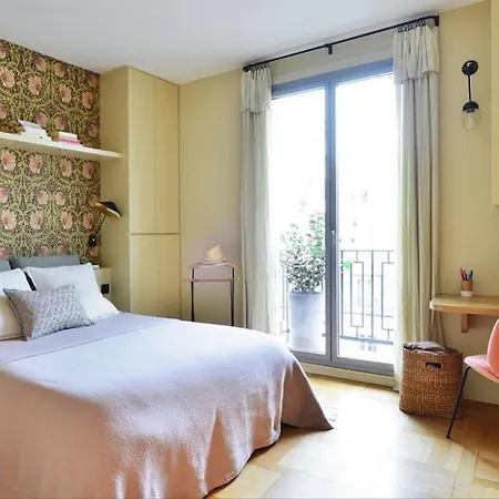 Avec Vue Apartment