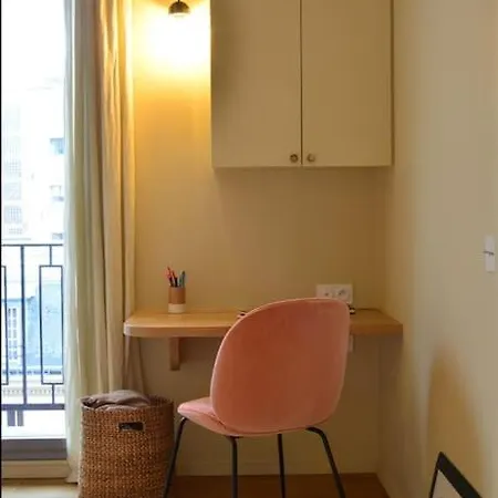 Avec Vue Paris